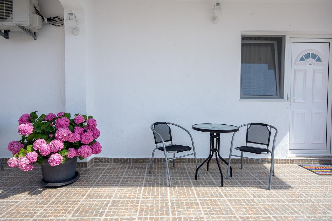 Bed & Breakfast Delikates Stojakovo Exterior foto
